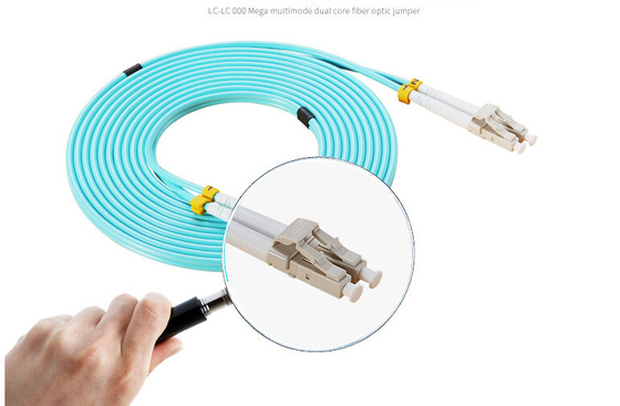 Gepantserde LC - LC-de Optische Kabel van de Schakelaarsglasvezel voor Openluchtmededeling