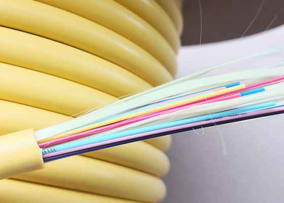 De flexibele Strakke van de de Distributiekabel van de Buffervezel Optische Multimode Binnen Oranje Kleur