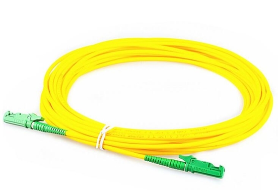 3.0mm de Kabel van het Optische Vezelflard met E2000-APC UPC Schakelaars